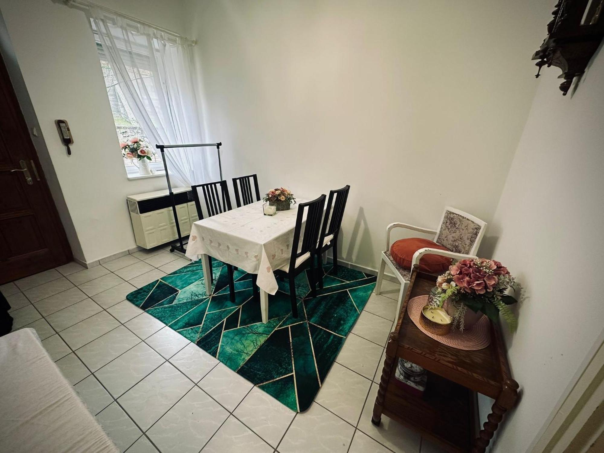 Taban Apartman Печ Экстерьер фото